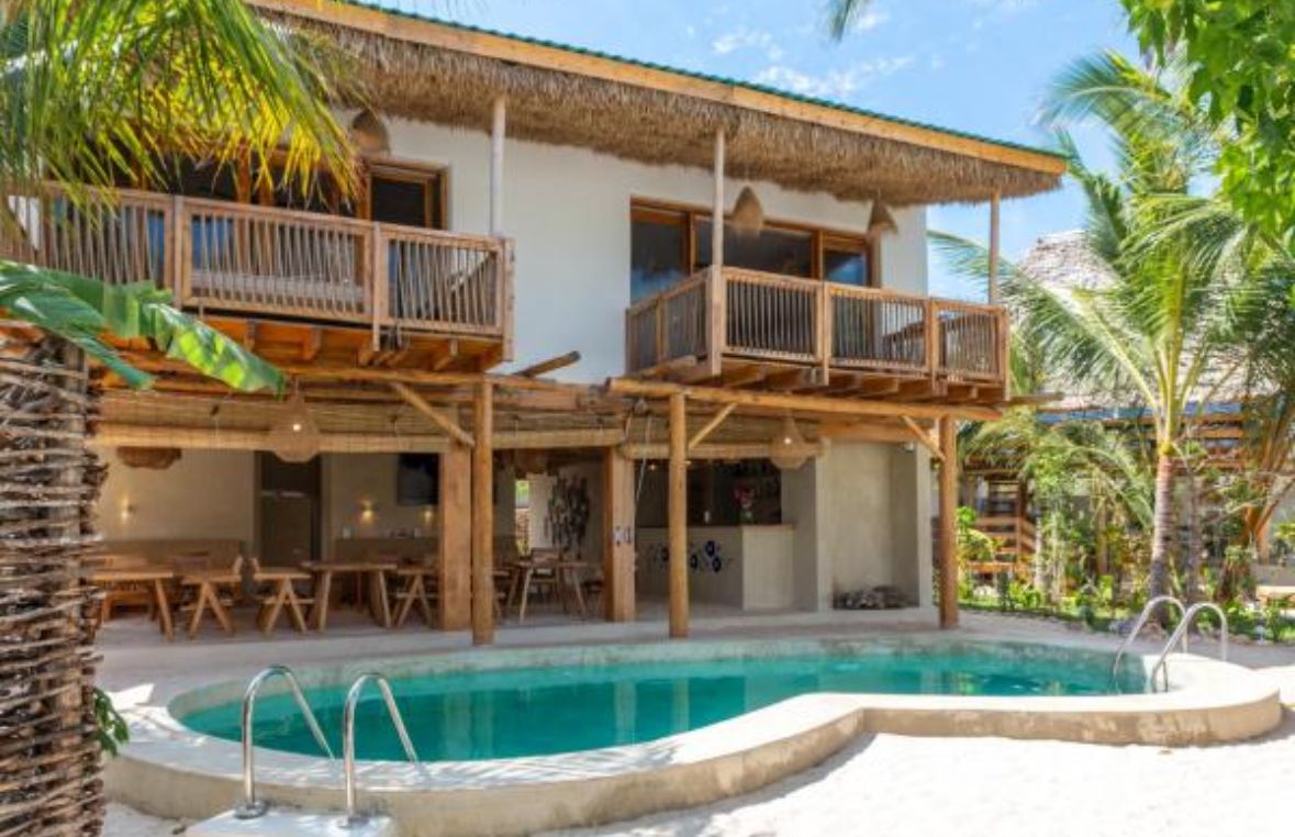 MAKU Oasis villas with private pools in Makunduchi