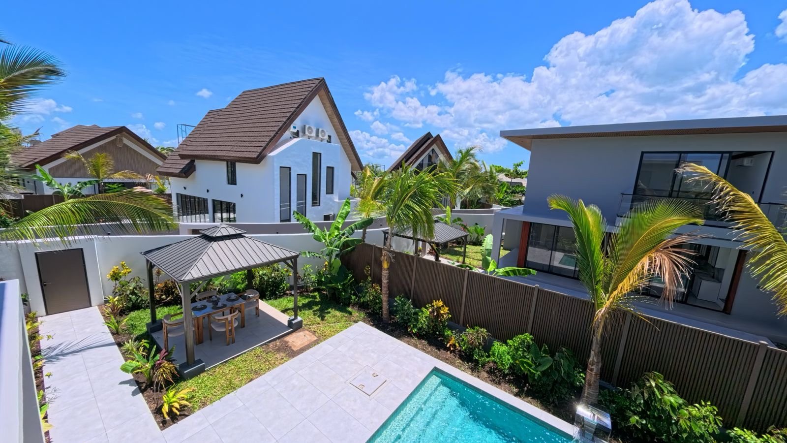 Flora Grand Villa photo 4