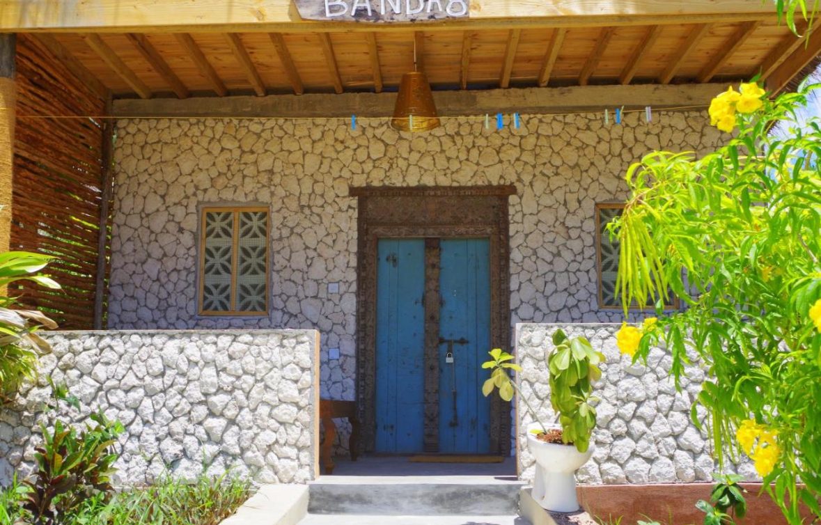Hotel for Rent in Jambiani – 22 Rooms with Pool – photo 1