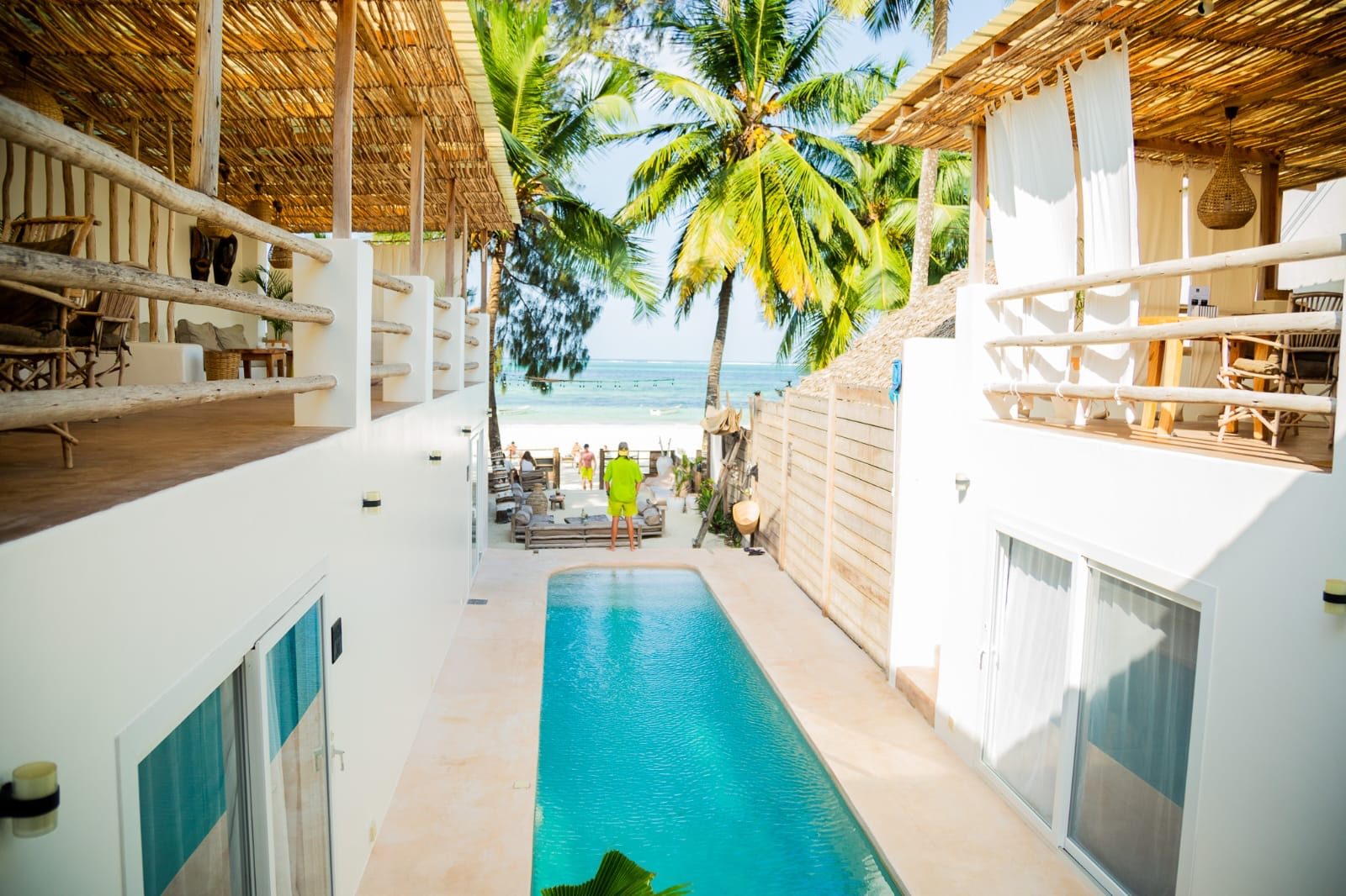 Hotel en venta en Kiwengwa – 5 habitaciones con beach bar – foto 1