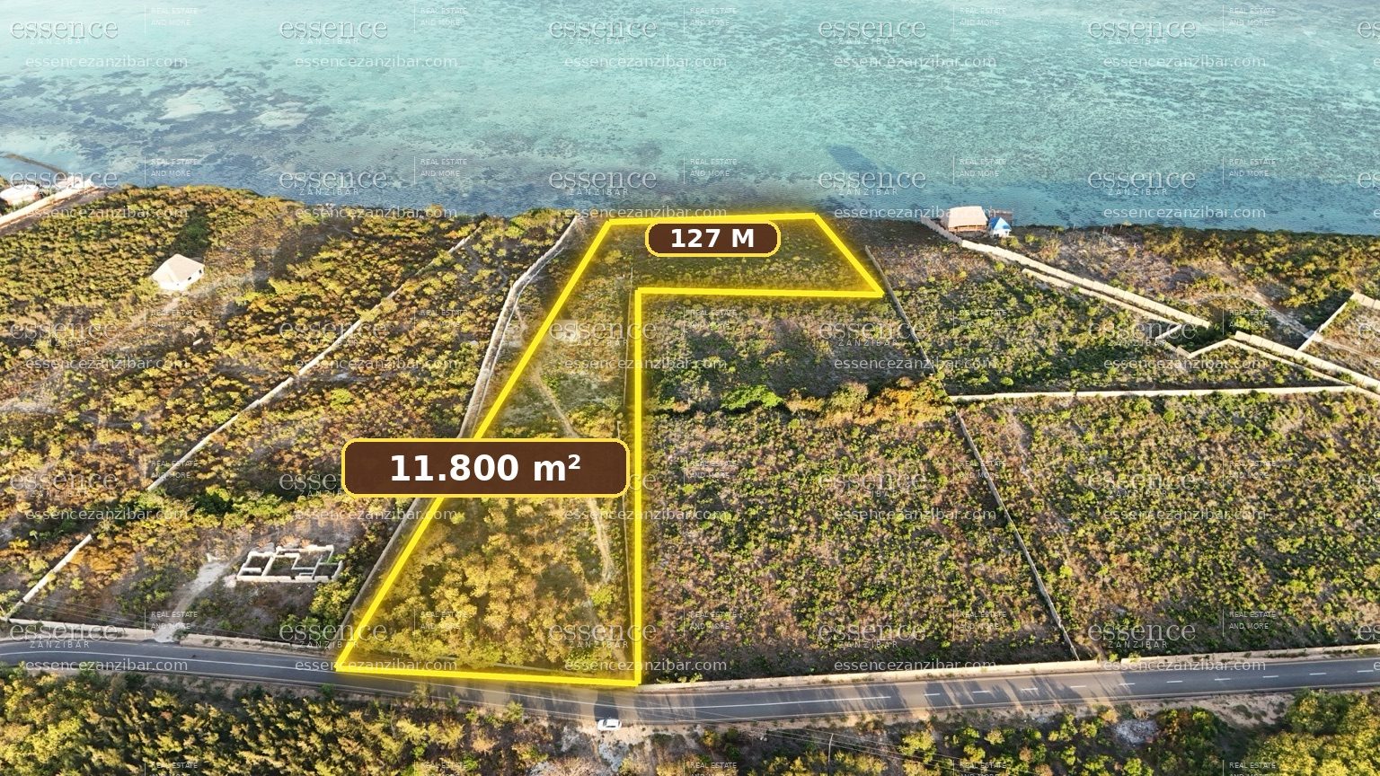 Terreno frente al océano de 11.800 m² en Makunduchi con 127 m de costa – foto 1